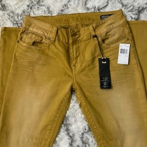 Buffalo Mustard color Skinny Jeans!
